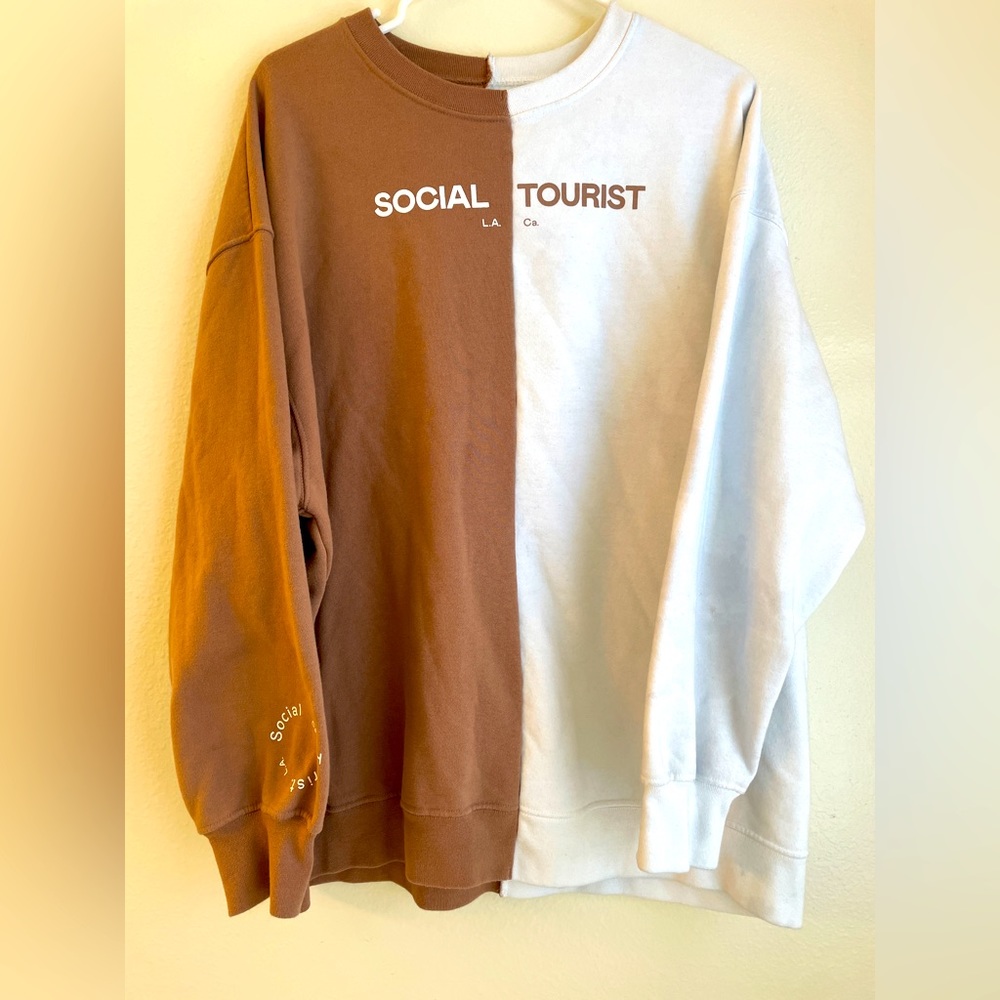 Social Tourist oversized crew neck Sweatshirt